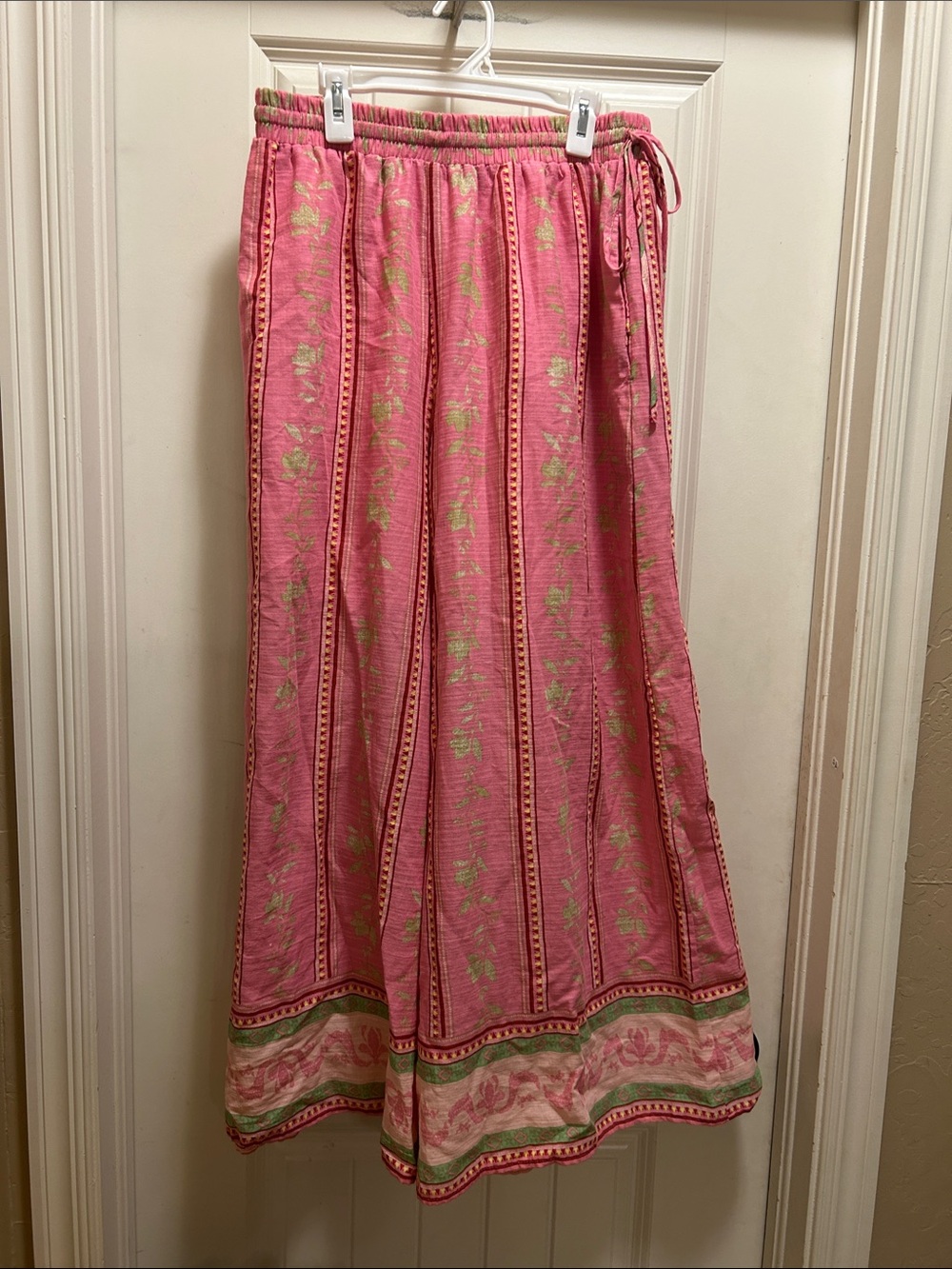 Easel M Pink Floral wide leg cotton pants